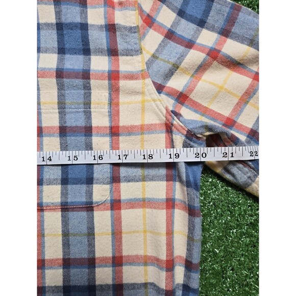 L.L.Bean Scotch Plaid Flannel Button Up Shirt (Women's M) - Picture 8 of 14